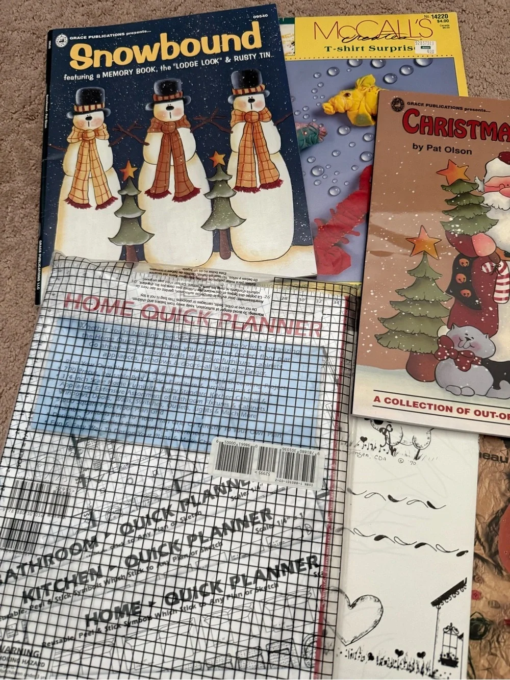 Lot of Assorted Vintage Craft Books | Arts & Crafts Supplies